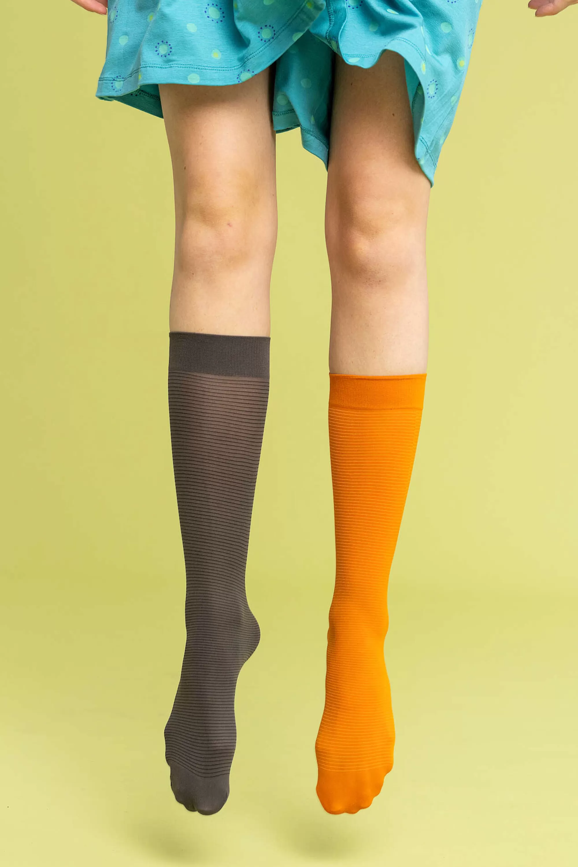 Accessoires | Hippie-Mode^Gudrun Sjödén Gestreifte Kniestrümpfe Aus Recyceltem Polyamid aschgrau