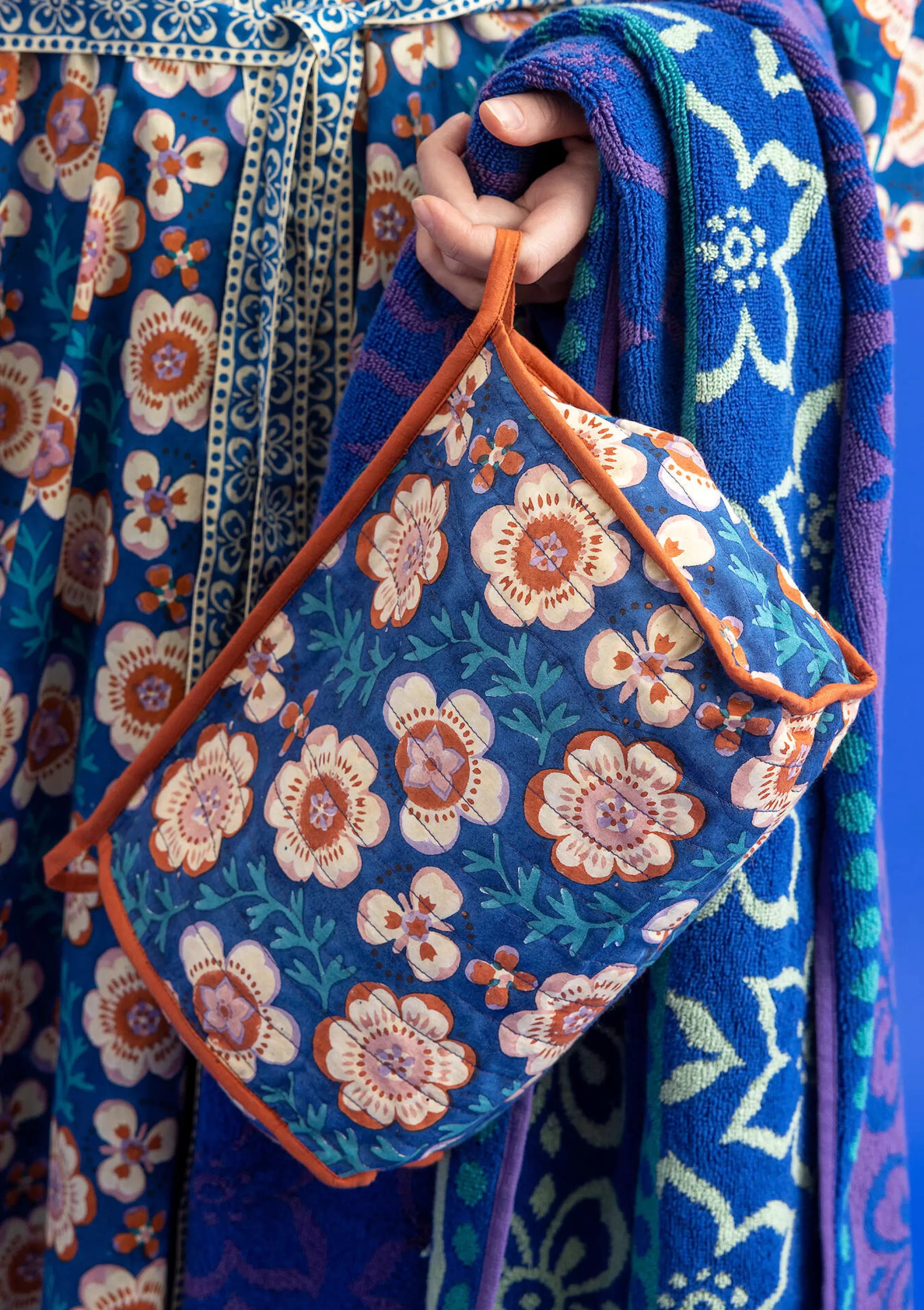 Taschen | Dekoration & Accessoires^Gudrun Sjödén Kulturtasche Petals Aus Bio-Baumwolle porzellanblau