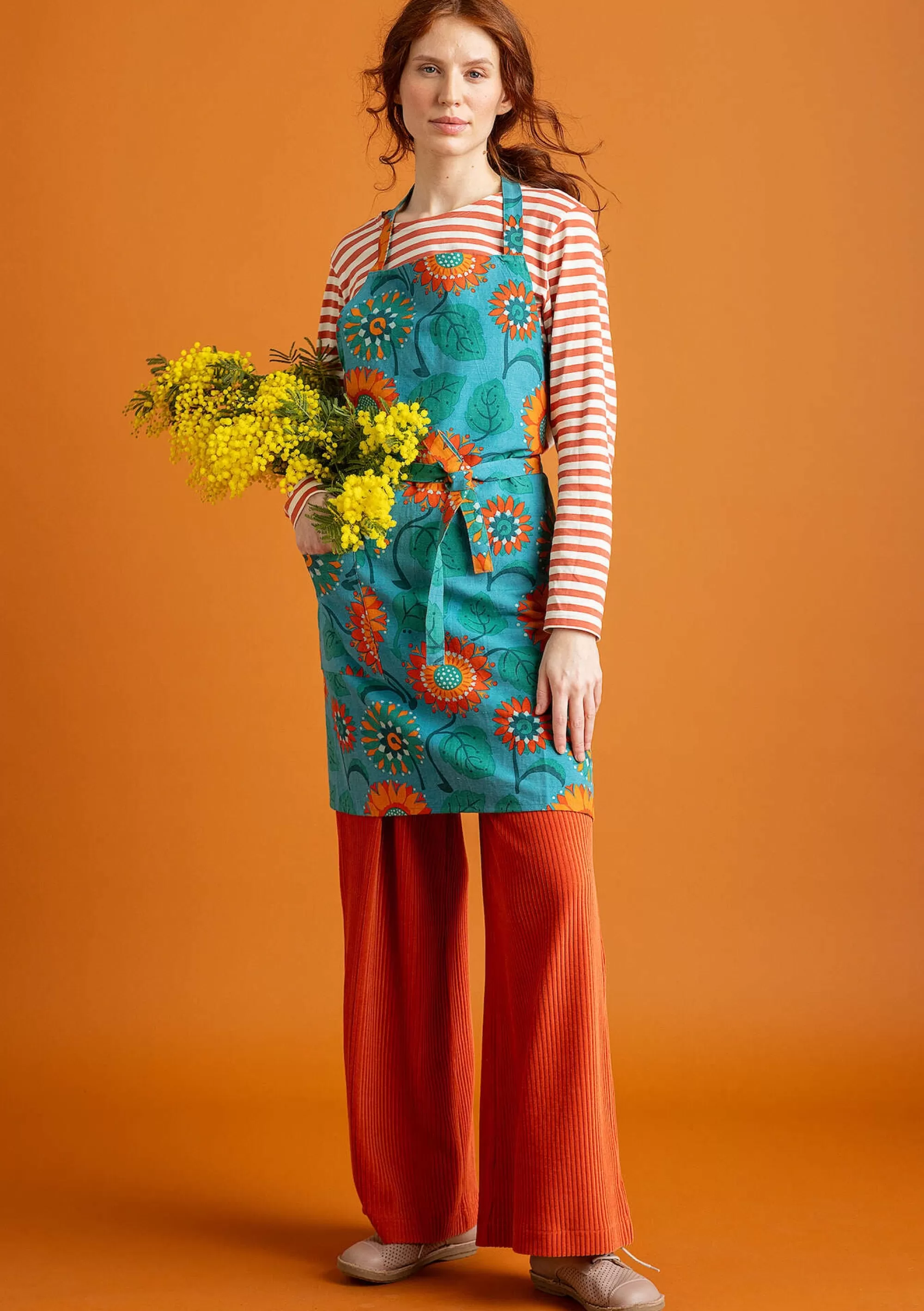 Sonnenblumen für UNHCR | Küche & Esszimmer^Gudrun Sjödén Schürze Sunflower Aus Bio-Baumwolle/Leinen türkis